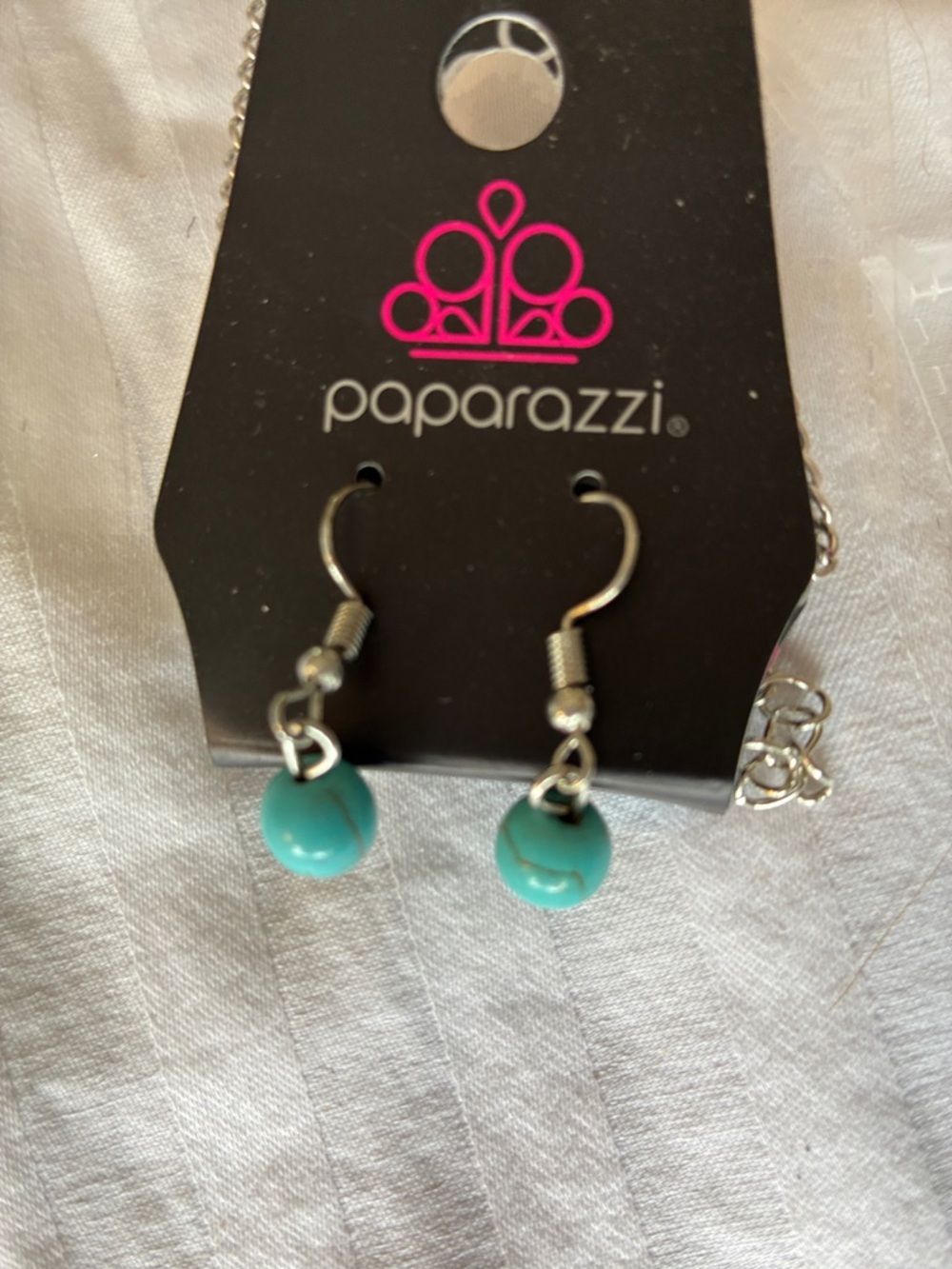 Turquoise costume jewelry - Picture 3 of 3